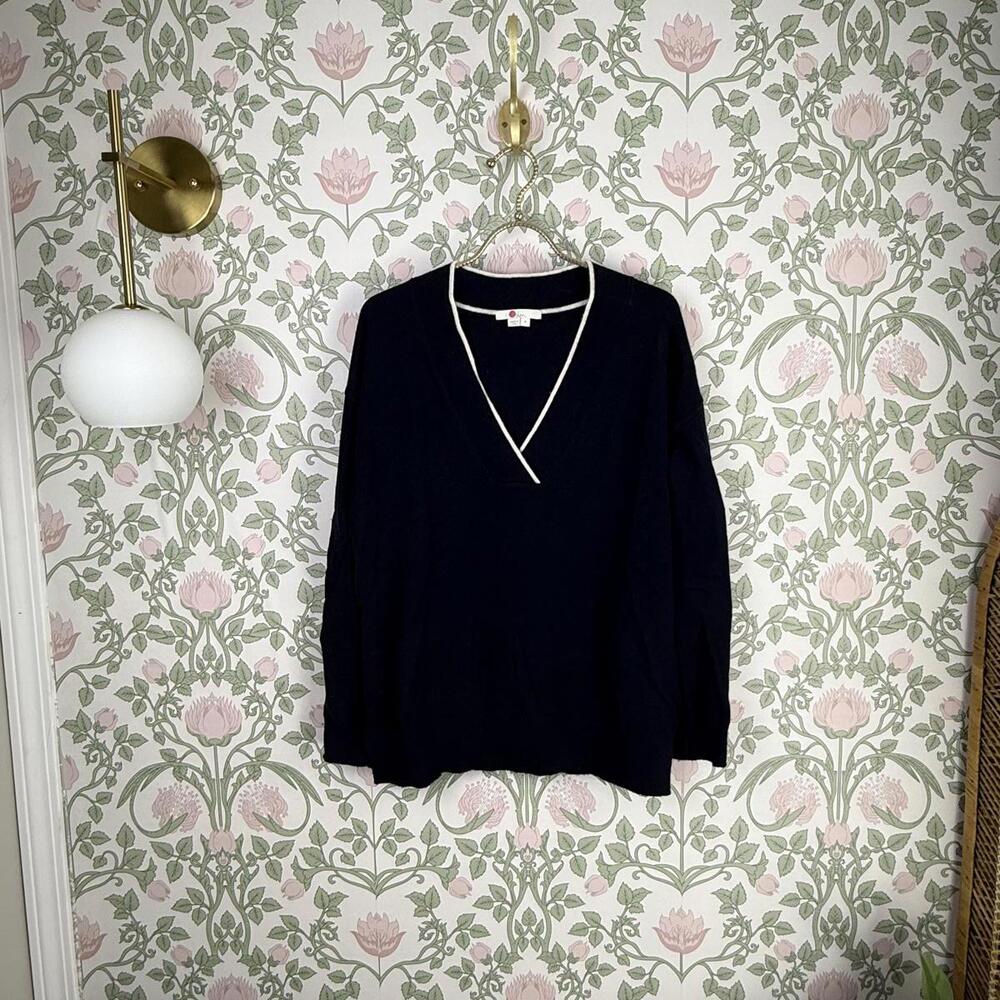 BODEN Navy White Trim Wool Blend V-Neck Sweater - Size - Medium